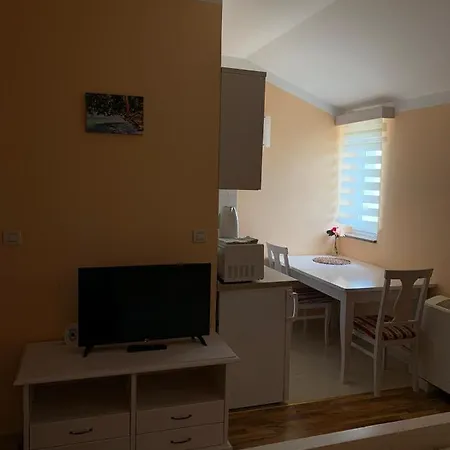 Dubrava Апартаменты Подстрана