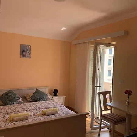 Апартаменты Dubrava Подстрана