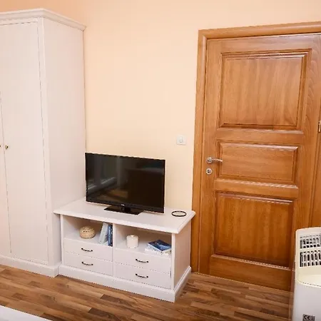 Dubrava アパート *