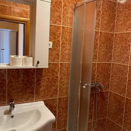 アパート Dubrava ポドストラナ